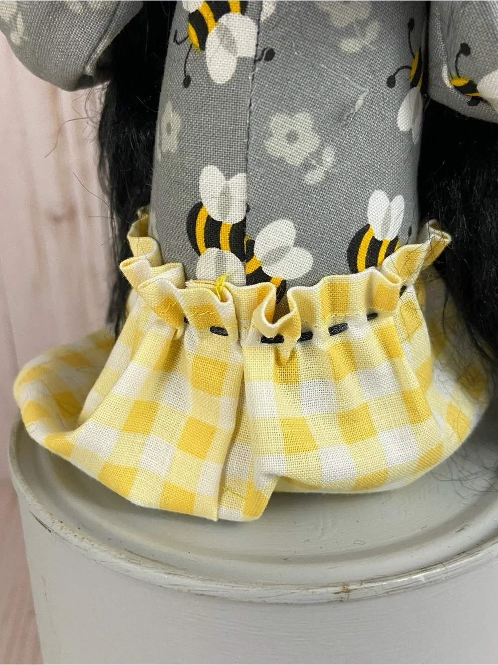 Handmade Sitting Bee Girl Gnome – Daisy Bumble Bee Shelf Sitter Decor - Picture 10 of 15